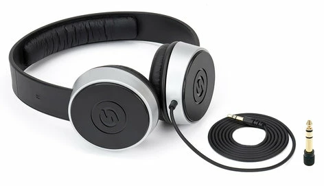 Samson SASR450 Closed-Back On-Ear Studio Headphones