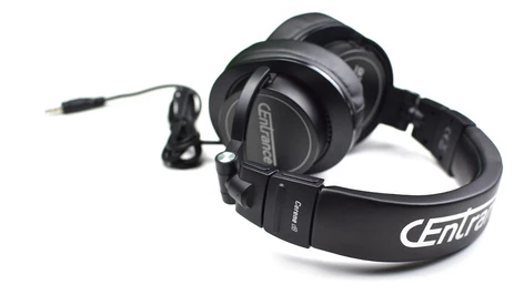 CEntrance CERENE-DB Closed-Back Folding Reference Headphones - Image 3